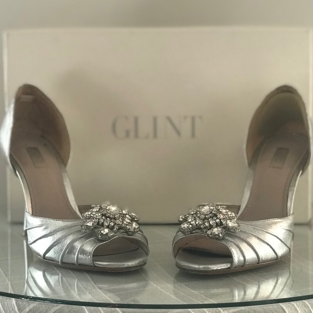 STUNNING SILVER SHOES 💎